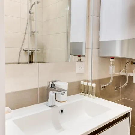 L'hiba - 2 Pièces Pour 4 Personnes En Plein Centre D'annecy Appartement